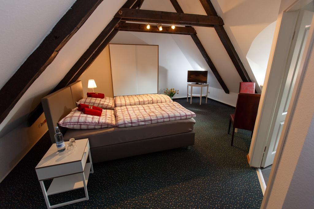 Pension Altes Burghotel Neustadt-Glewe Camera foto